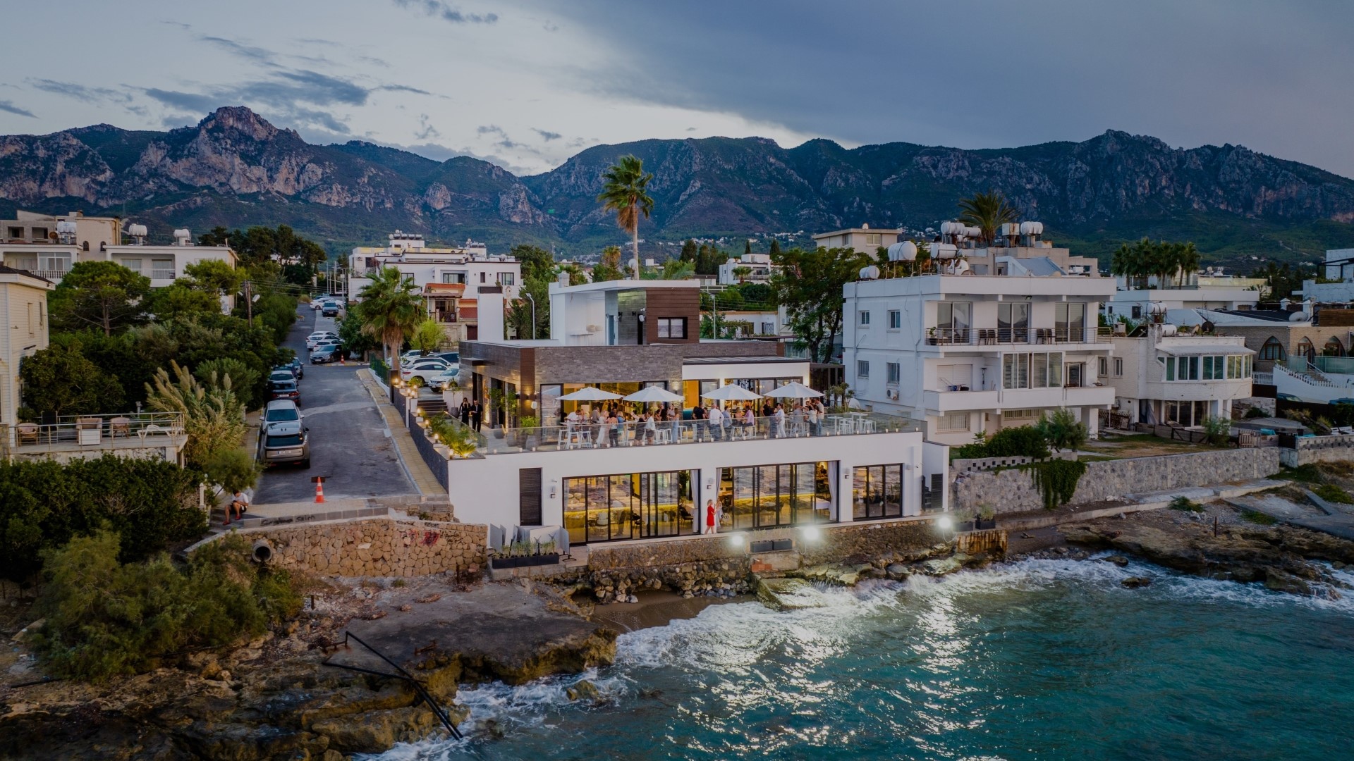 Alta Marea Restaurant & Lounge